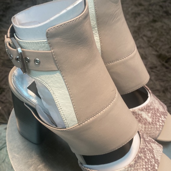 NWOT DOLCE VITA ROMEO HEELED SANDAL - Picture 5 of 13